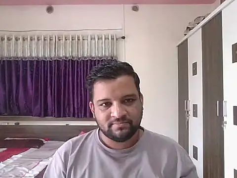 Snapshot of dhruv_love chatting on 09-22-25, 04:03 dhruv love online show from 09-22-25, 04:03