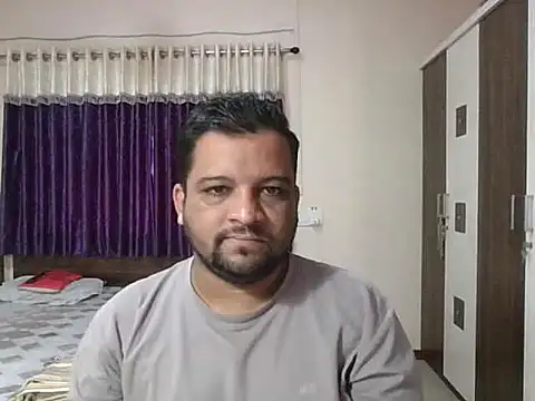 Snapshot of dhruv_love chatting on 10-30-25, 04:03 dhruv love online show from 10-30-25, 04:03