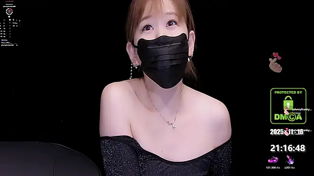 melia Z online show from 11-16-25, 01:17