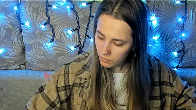 MaggieCake online show from 04-12-26, 04:06