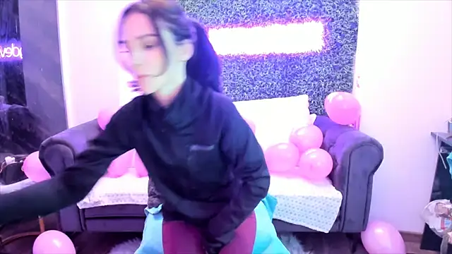 Snapshot of realhotfallingdevil chatting on 02-16-25, 09:37 realhotfallingdevil online show from 02-16-25, 09:37