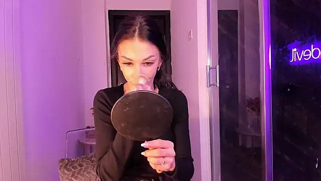 realhotfallingdevil online show from 03-06-26, 05:26