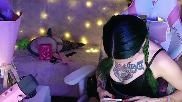 Ginger Stay online show from 02-04-26, 10:26