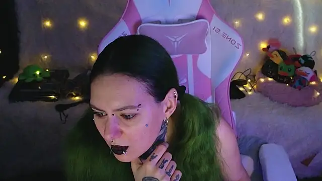 Ginger Stay online show from 03-06-26, 08:33