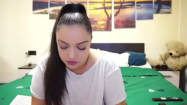 adelline online show from 10-24-25, 09:00