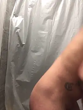 Snapshot of 69RIPsta69 chatting on 01-06-25, 08:24 69RIPsta69 online show from 01-06-25, 08:24