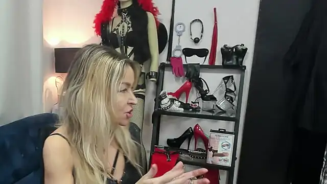 crystaLUX online show from 02-19-26, 05:25