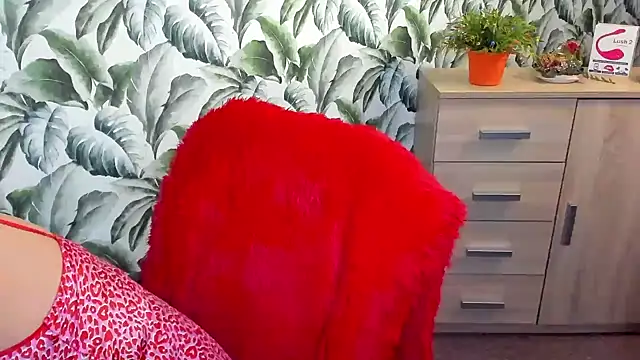 Snapshot of Ellennaughty chatting on 01-31-25, 02:15 Ellennaughty online show from 01-31-25, 02:15