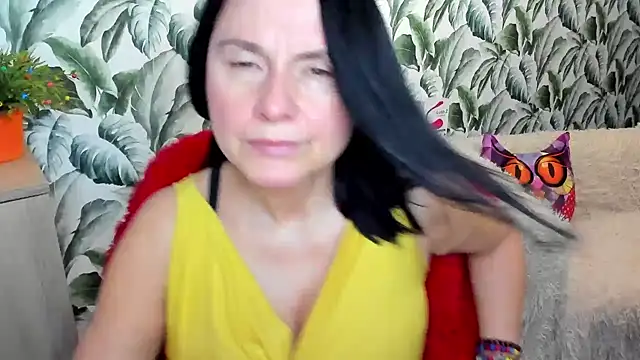 Snapshot of Ellennaughty chatting on 03-12-25, 12:42 Ellennaughty online show from 03-12-25, 12:42