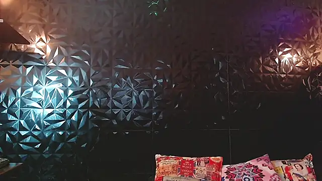 PINK  LOLA1 online show from 04-17-26, 11:30