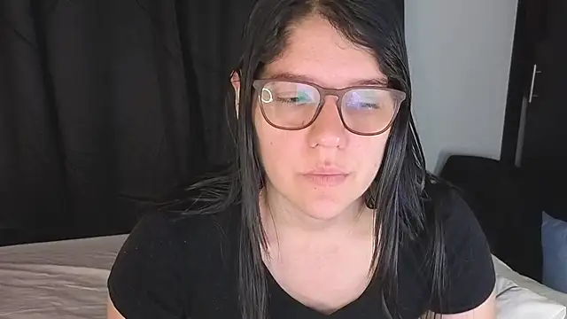 Snapshot of donnasoto chatting on 04-21-26, 11:16 donnasoto online show from 04-21-26, 11:16