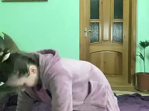 AngelTough20 online show from 11-25-25, 12:10