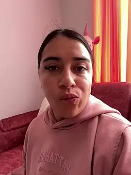 Snapshot of KallyMyller1 chatting on 02-25-25, 07:25 KallyMyller1 online show from 02-25-25, 07:25