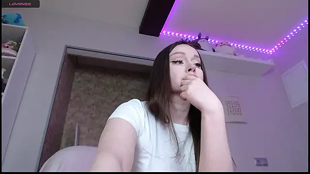 Agness sweet online show from 03-17-26, 09:34