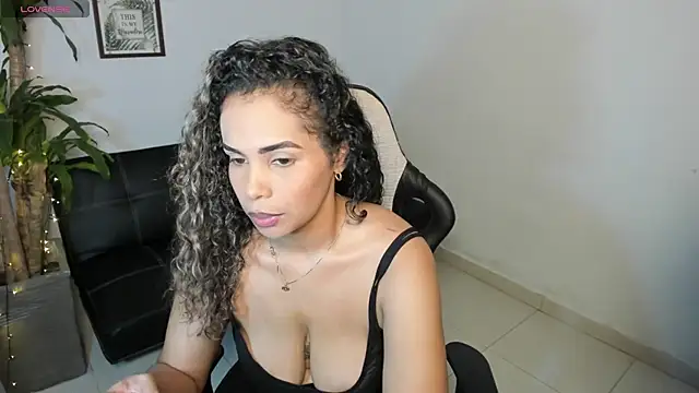 alyssannVhm online show from 04-18-26, 12:14