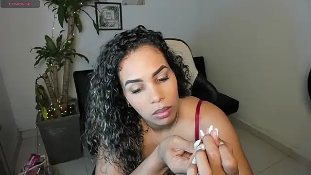 alyssannVhm online show from 05-28-26, 11:02