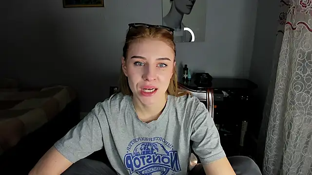 KindKristy online show from 12-26-24, 08:18