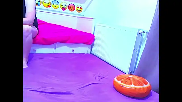 evehotty online show from 04-13-26, 02:00