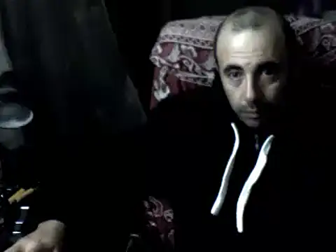 Snapshot of big_heart chatting on 02-08-26, 07:23 big heart online show from 02-08-26, 07:23