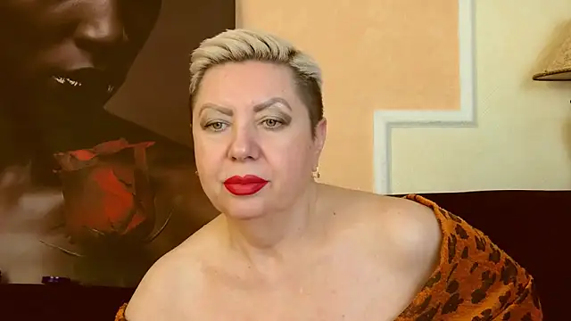 LadyPosh online show from 01-31-25, 05:30