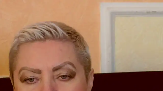 LadyPosh online show from 10-21-25, 09:15