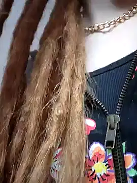 LucidLucy online show from 01-19-25, 03:21