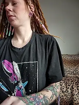 LucidLucy online show from 02-09-26, 03:38