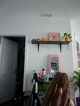 LucidLucy online show from 02-22-26, 03:32