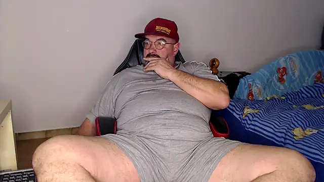 Snapshot of fraboys chatting on 02-19-26, 05:09 fraboys online show from 02-19-26, 05:09