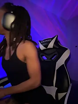 thebrattygoddess online show from 12-17-24, 11:39