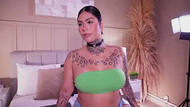 curvyliciousss online show from 03-08-26, 05:17