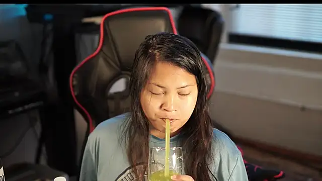 Bubbleliyah online show from 01-04-25, 02:14