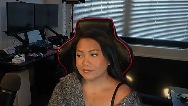 Bubbleliyah online show from 03-05-25, 09:26