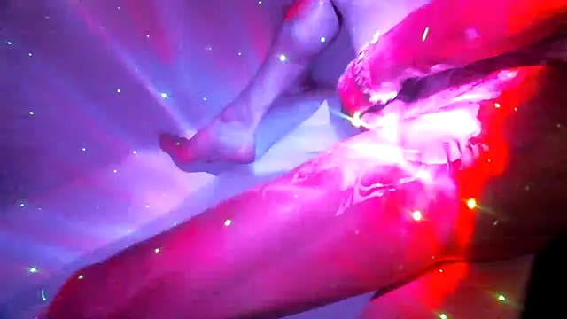 Snapshot of justinewe69 chatting on 02-06-26, 04:50 justinewe69 online show from 02-06-26, 04:50