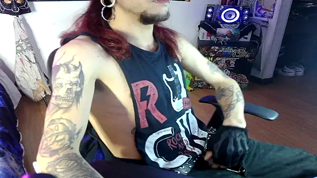 Snapshot of davidroses420 chatting on 12-03-24, 02:47 davidroses420 online show from 12-03-24, 02:47