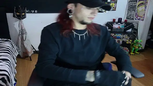 Snapshot of davidroses420 chatting on 01-07-25, 01:28 davidroses420 online show from 01-07-25, 01:28