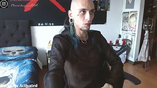 Snapshot of davidroses420 chatting on 10-04-25, 07:56 davidroses420 online show from 10-04-25, 07:56