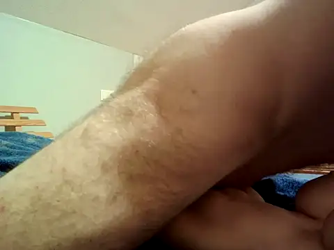 Snapshot of mopa81 chatting on 11-13-25, 07:57 mopa81 online show from 11-13-25, 07:57