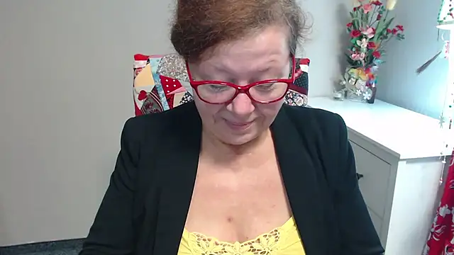 Adelewildx online show from 12-04-24, 04:32