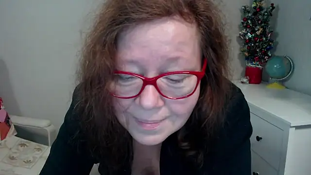 Adelewildx online show from 01-08-25, 07:45