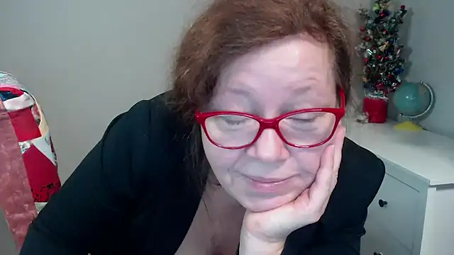 Adelewildx online show from 01-08-25, 10:48