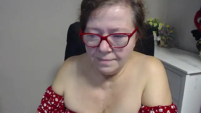 Adelewildx online show from 02-06-25, 04:31