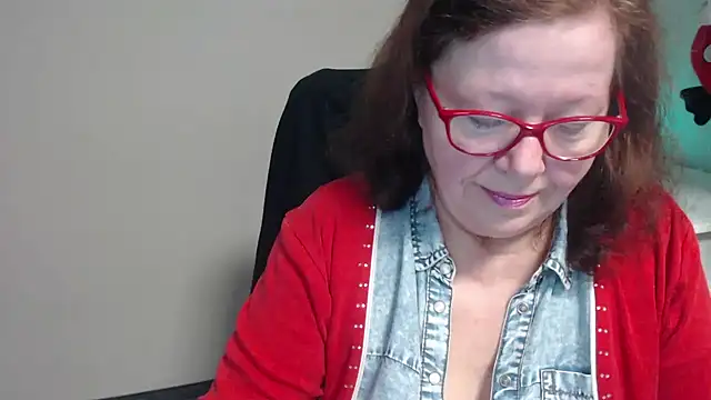 Adelewildx online show from 03-17-25, 07:35