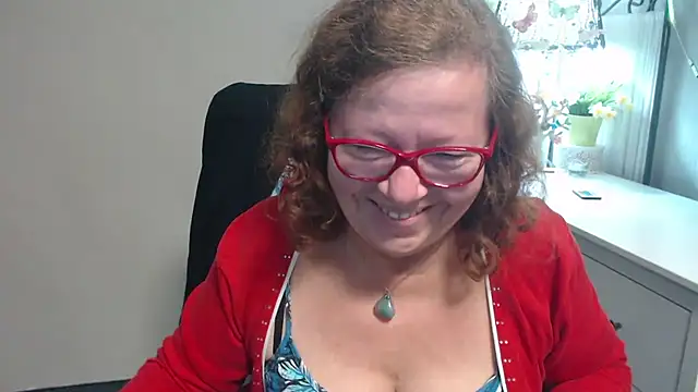 Adelewildx online show from 09-16-25, 04:02