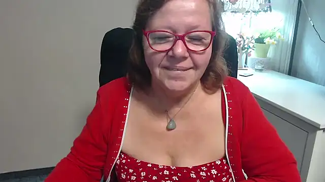 Adelewildx online show from 09-18-25, 03:41