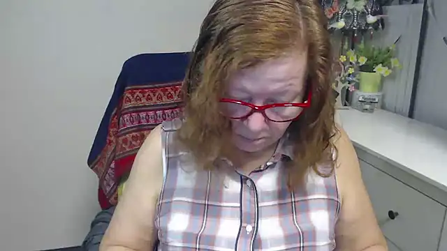 Snapshot of Adelewildx chatting on 10-22-25, 03:07 Adelewildx online show from 10-22-25, 03:07