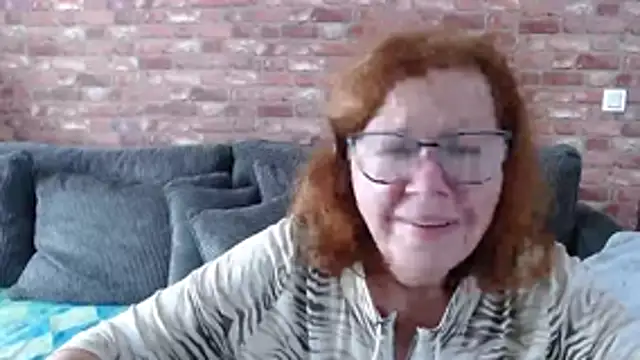 Snapshot of Adelewildx chatting on 10-25-25, 11:07 Adelewildx online show from 10-25-25, 11:07