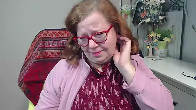 Snapshot of Adelewildx chatting on 11-05-25, 04:01 Adelewildx online show from 11-05-25, 04:01