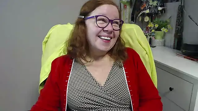 Snapshot of Adelewildx chatting on 12-04-25, 04:22 Adelewildx online show from 12-04-25, 04:22