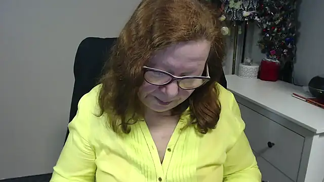 Snapshot of Adelewildx chatting on 01-14-26, 04:40 Adelewildx online show from 01-14-26, 04:40